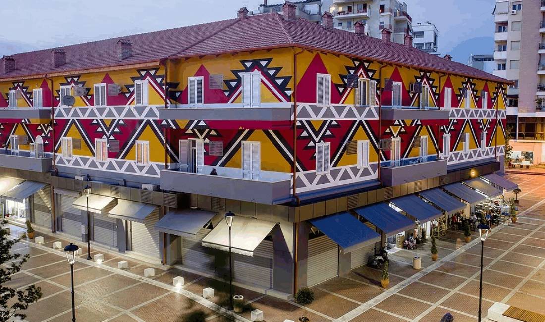 Shitet ambient biznesi tek Pazari i Ri