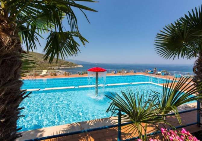 Offerte di lavoro a Santa Quaranta, Profession sanitar/e kuzhinier ndihmes kuzhinier/e banakier/e kamarier/e restoranti, ndihmes kamarier/e, picajol , Principiante/Poca esperienza, Pagamento Trattabile.