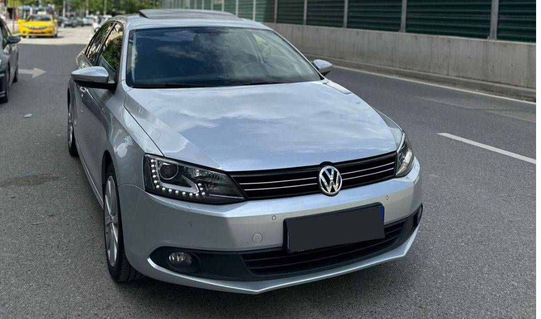 ✨ Jepet Makina Wolksvagen Jetta me qera duke filluar nga 35 Euro/dita.✨