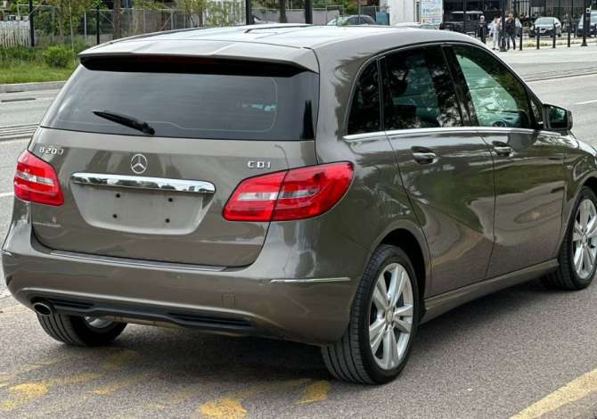 Noleggio Auto a Tirana - 50 Euro