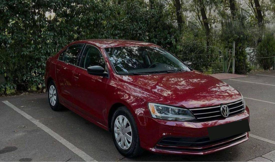 Jepet Makina Me Qera Volkswagen Jetta me cmim vetem 50 euro dita