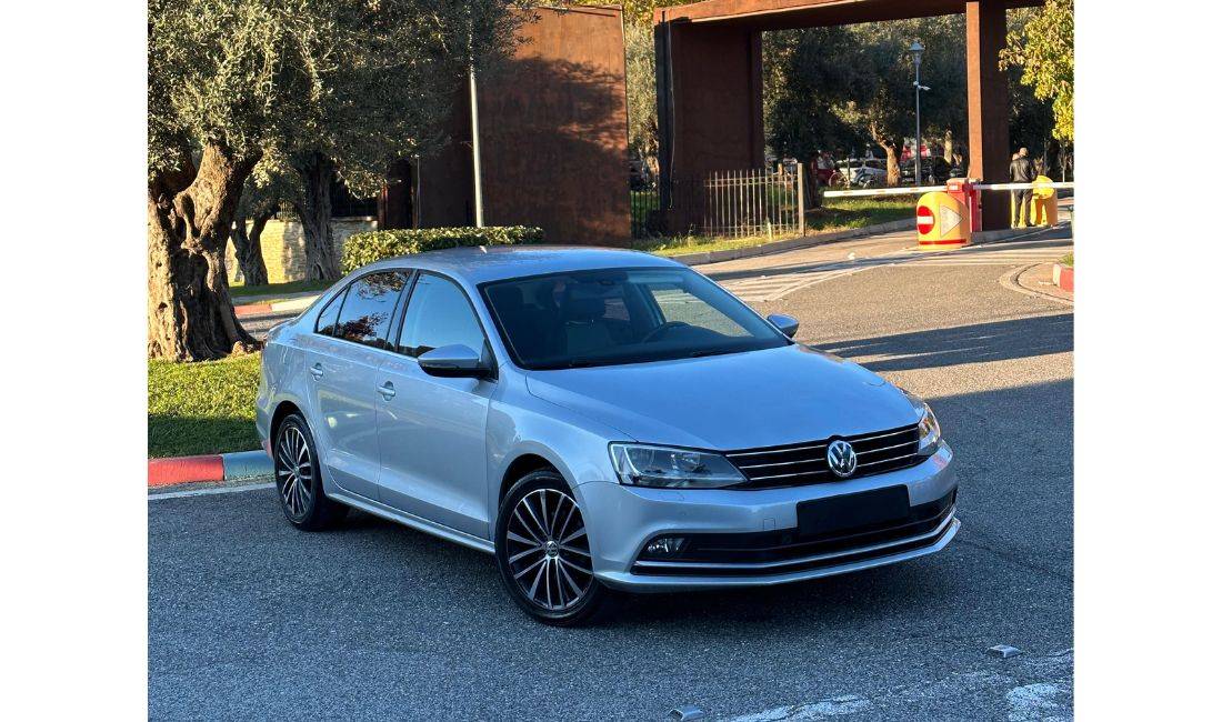 Makine me Qera Volkswagen Jetta Per 50 Euro Dita Rinas