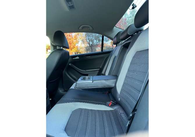 Makine me Qera Volkswagen Jetta Per 50 Euro Dita Rinas