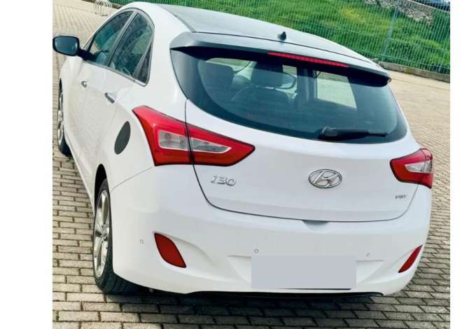 Makina me qera me cmim te lire  Makina Hyundai i30 per 30 euro dita