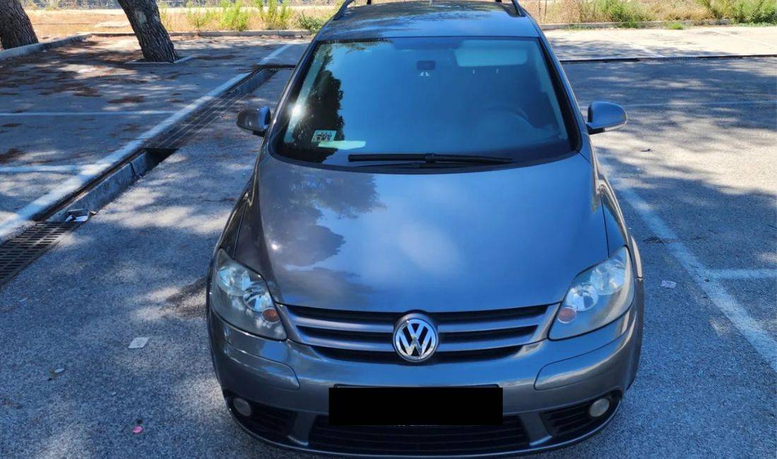 Jepet Me Qera Makina Golf 5 + per 40 euro dita 