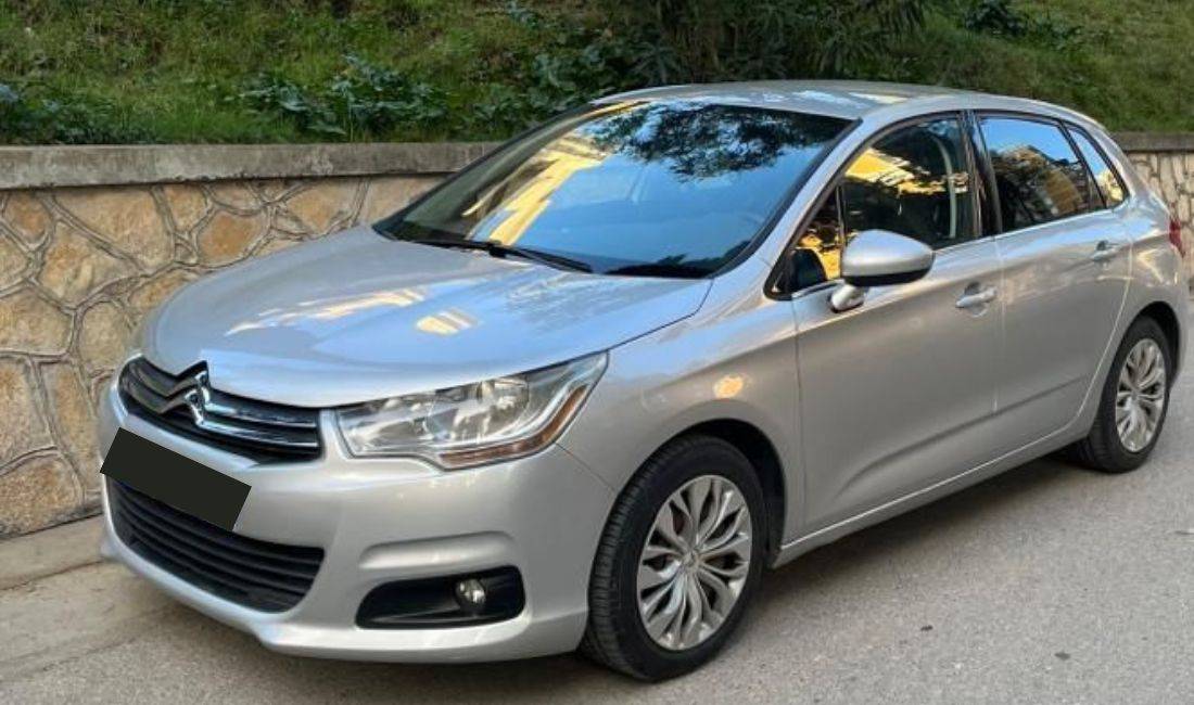 Jepet me qera makine ekonomike Citroen per 25 euro dita ,Rinas 