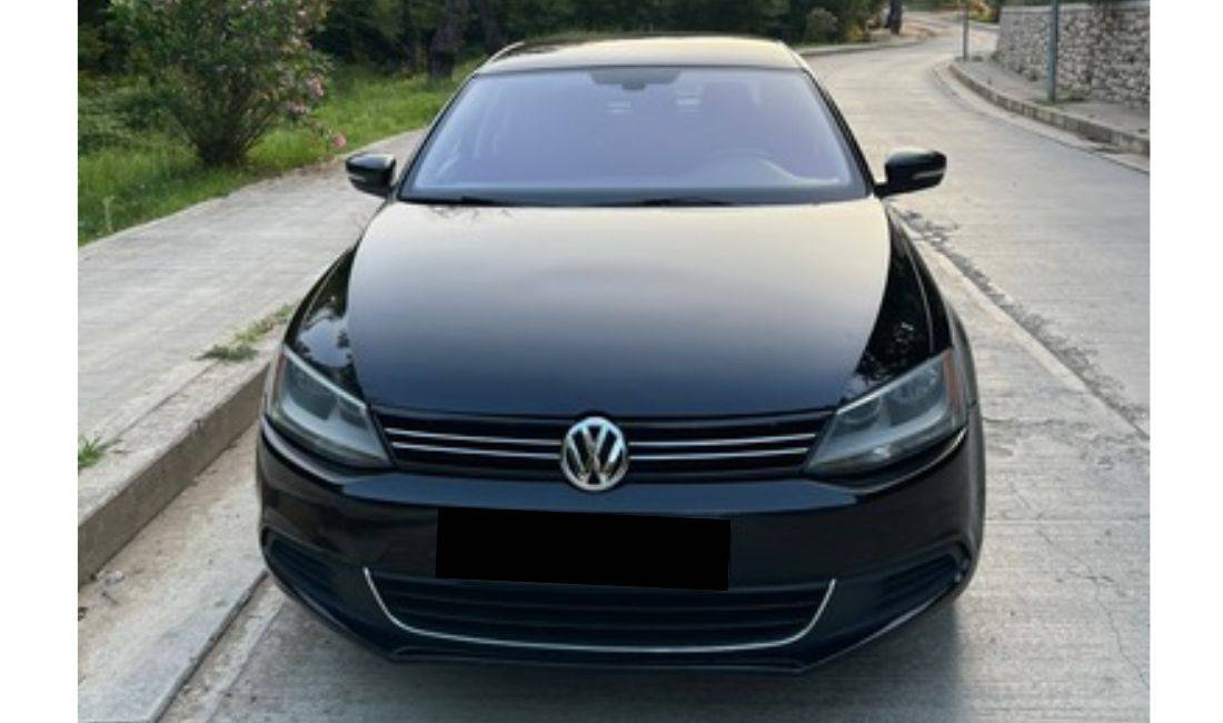 Makine me qera Volkswagen Jetta duke nisur nga 55 euro dita ne aeroport ,Tirane 