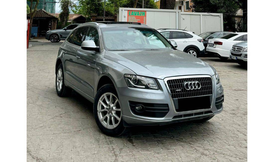 Makine Me Qera Audi Q5 duke nisur nga 65 euro dita,Rinas,Tirane