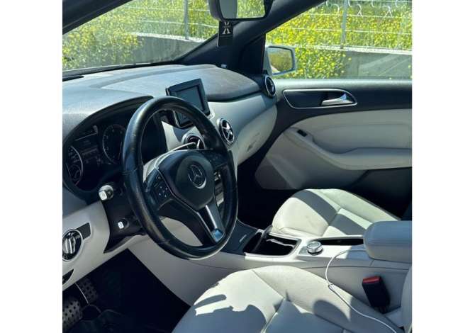 Noleggio Auto a Tirana - 65 Euro