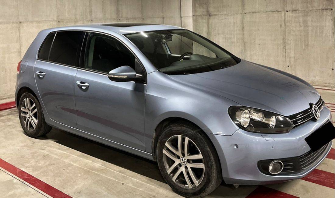 Makina me qera Golf 6 duke nisur nga 30 euro dita,Aeroport
