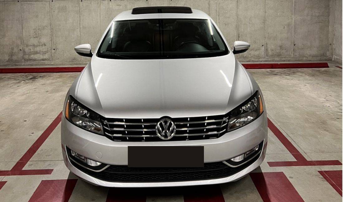 Makine me qera Passat duke nisur nga 45 euro dita Airport