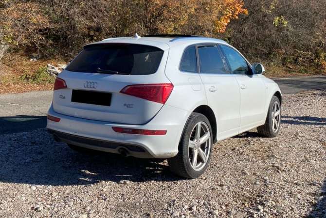 Makine me qera Audi Q5 duke nisur nga 50 euro dita,Aeroport