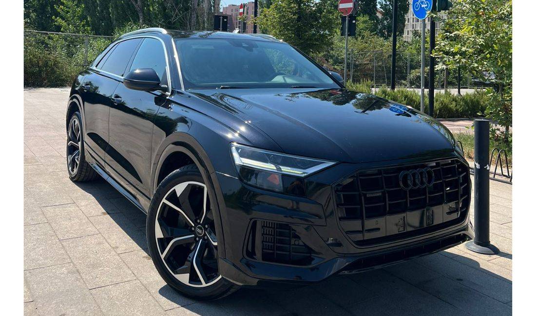Jepet makina me qera Audi Q8 duke nisur nga 300 euro dita
