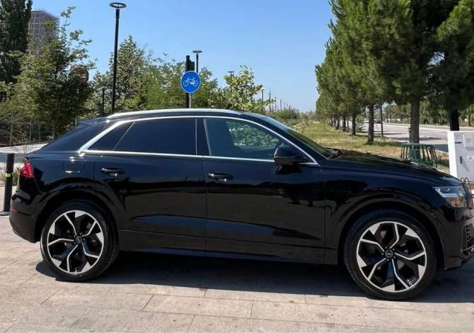 Makina me qera ne Tirane - 300 Euro