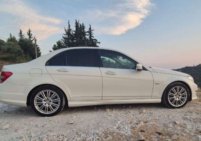 Noleggio Auto a Tirana - 50 Euro