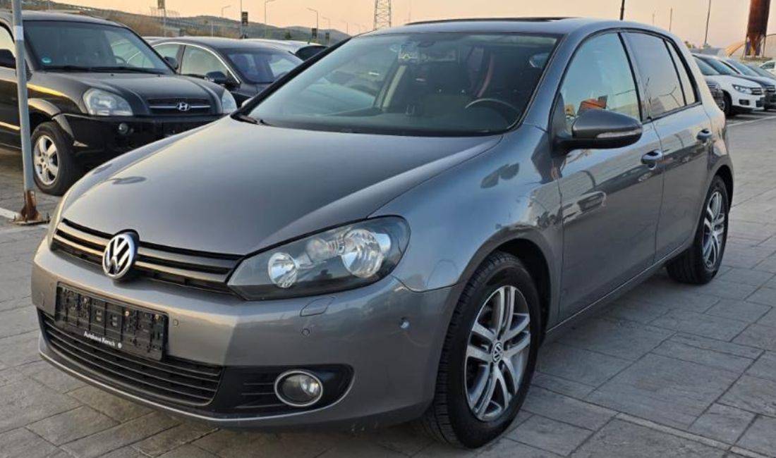 Makine me qera Golf 6 duke nisur nga cmimi 30 euro dita.