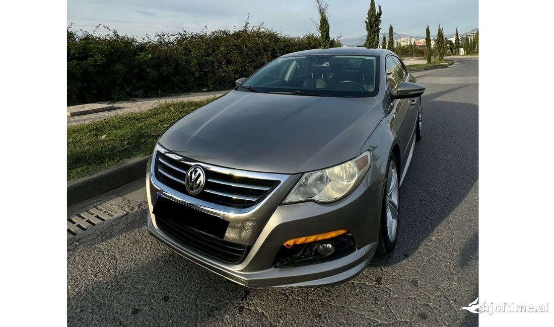 Jepet makine me qera Volkswagen Passat CC, duke filluar nga 30 Euro. Rinas 