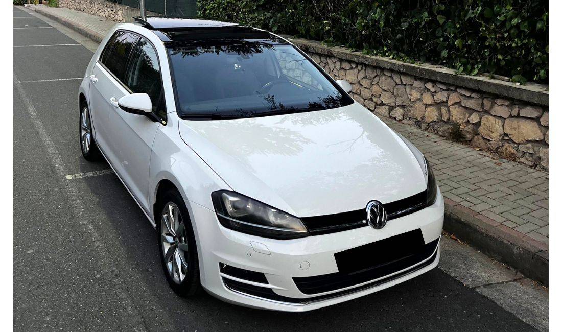 Makina me qera  ne Rinas Tirane Volkswagen Golf 7 me cmim 45 euro dita 