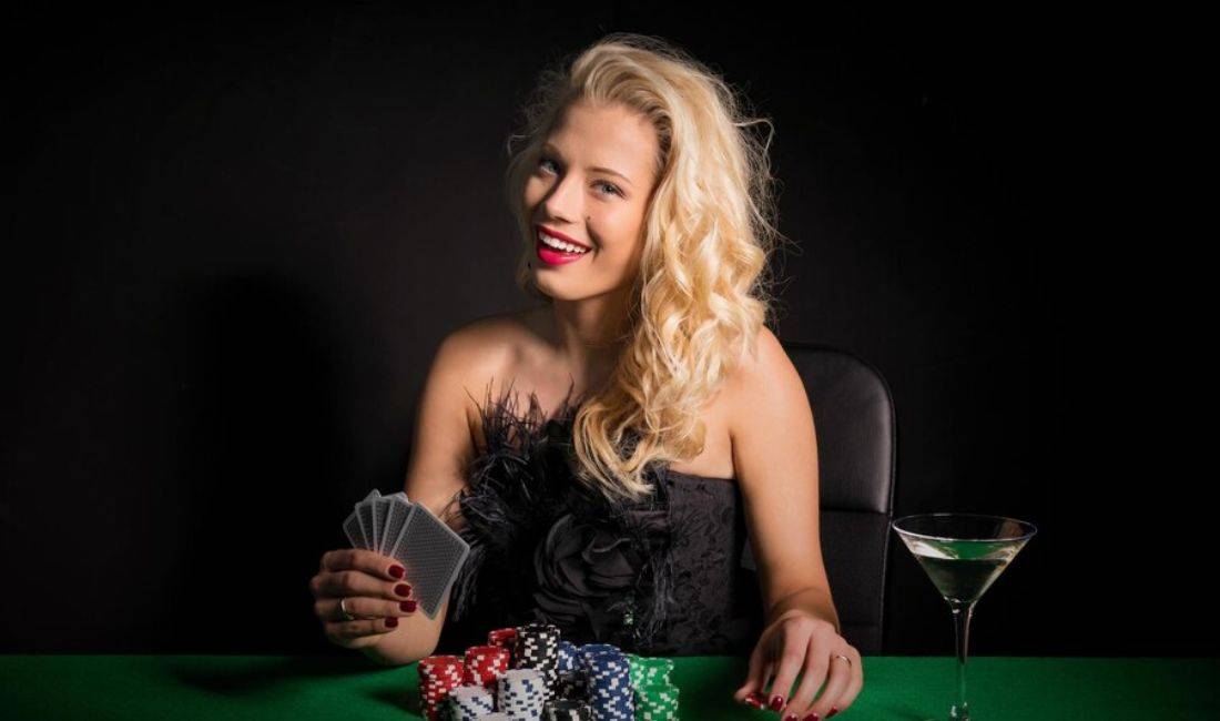 Njoftime Pune ne Tirane, Profesioni Dealer dhe Krupiere , Fillestar/Pak eksperience, Pagesa 1,200  Euro.