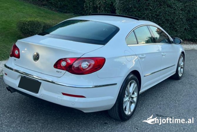 Makina me qera Volkswagen Passat CC duke nisur nga 50 euro dita
