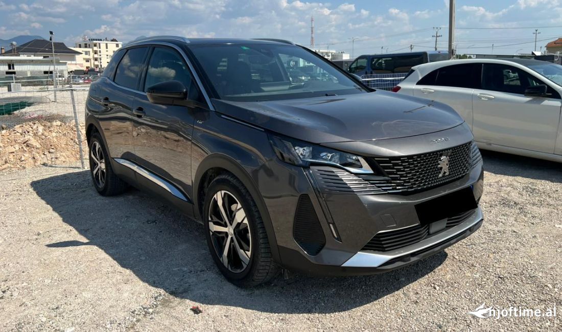 Makina me qera Peugeot viti 2022 duke nisur nga 60 euro dita