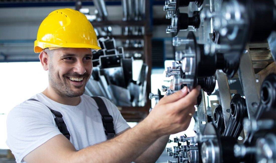 Njoftime Pune ne Tirane, Profesioni Specialist Hidraulik , Me eksperience, Pagesa 80,000  Leke.