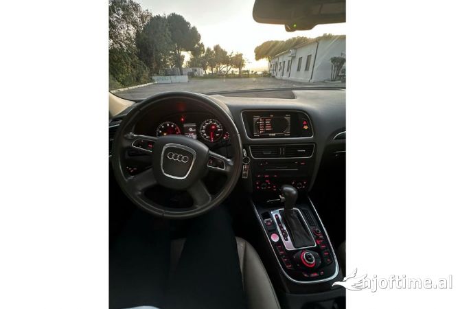 Auto in Vendita a Tirana, Audi, 2012 Benzine,Kambio Automatik Pagamento 8,500  Euro.