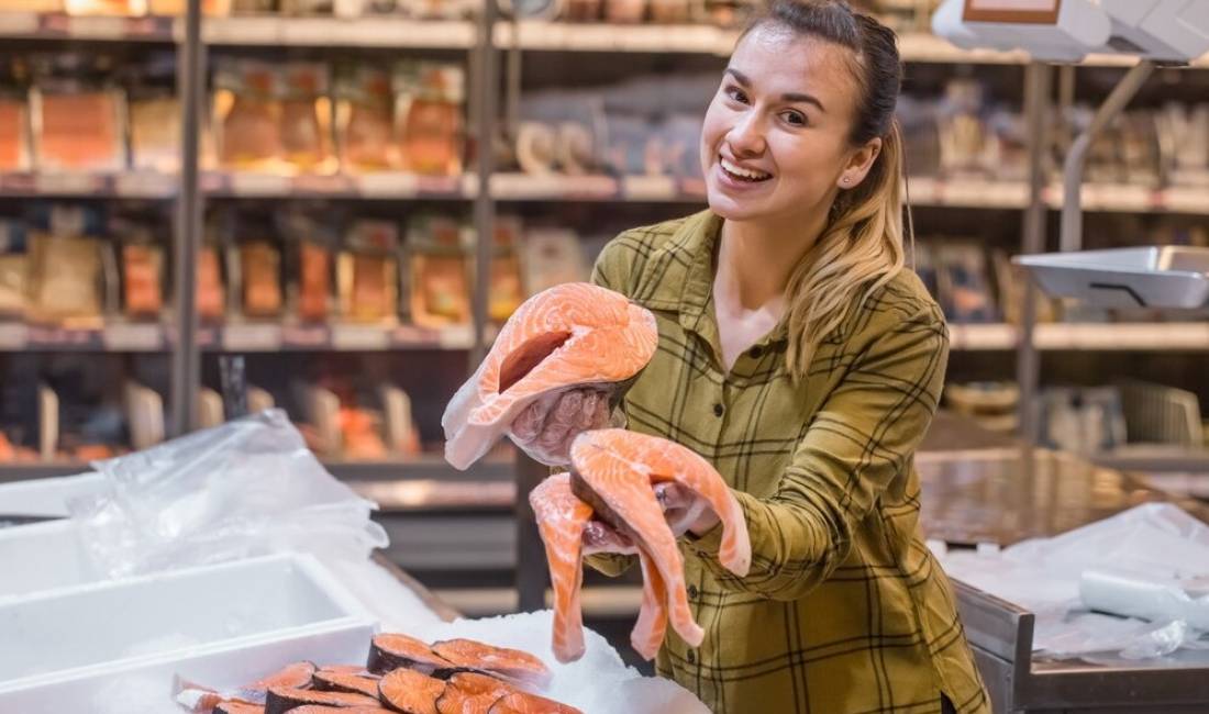 Njoftime Pune ne Durres, Profesioni Shitese Peshku , Fillestar/Pak eksperience, Pagesa 450  Euro.