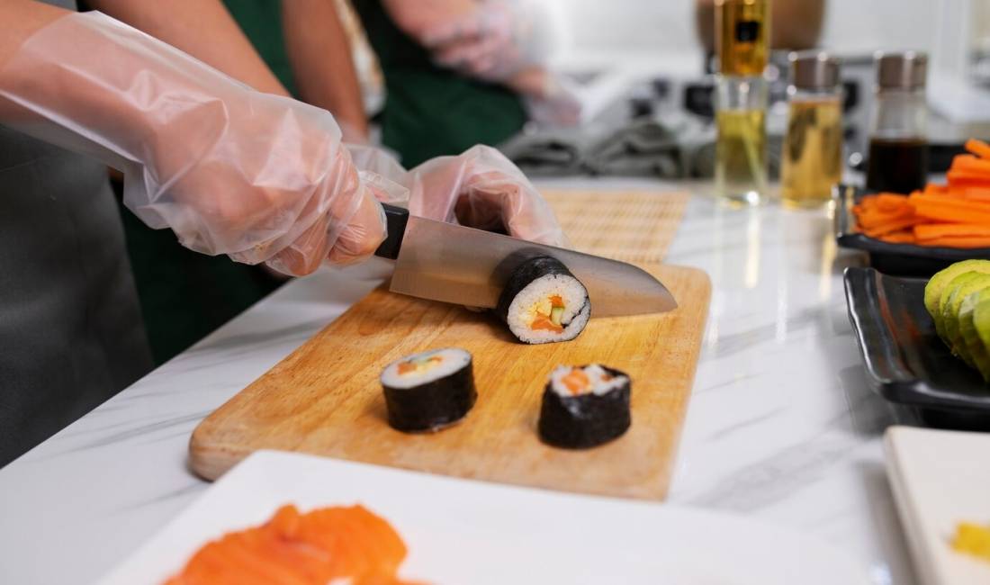 Njoftime Pune ne Tirane, Profesioni Shef kuzhine sushi , Fillestar/Pak eksperience, Pagesa Me Marreveshje.