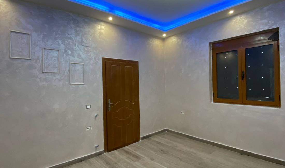 Sherbime profesionale per ambientet si punime gipsi , tavane te varura, patinime lyerje 