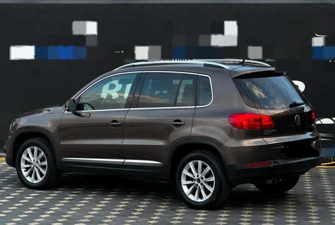 Makine me Qera Rinas Volkswagen Tiguan duke nisur nga 45 Euro