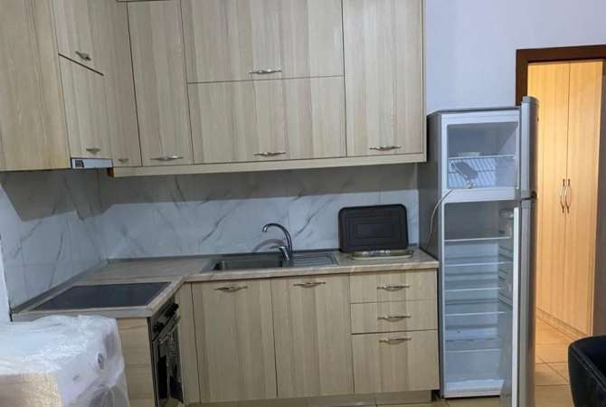 Shtepi me qera Apartament ne Tirane, 1+1, Mobilimi E mobiluar, Pagesa 22,000  Leke.