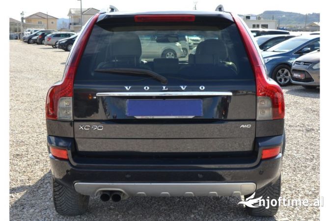 Makina Me Qera Volvo Xc90, 7 Vende Duke Nisur Nga 34 Euro Dita