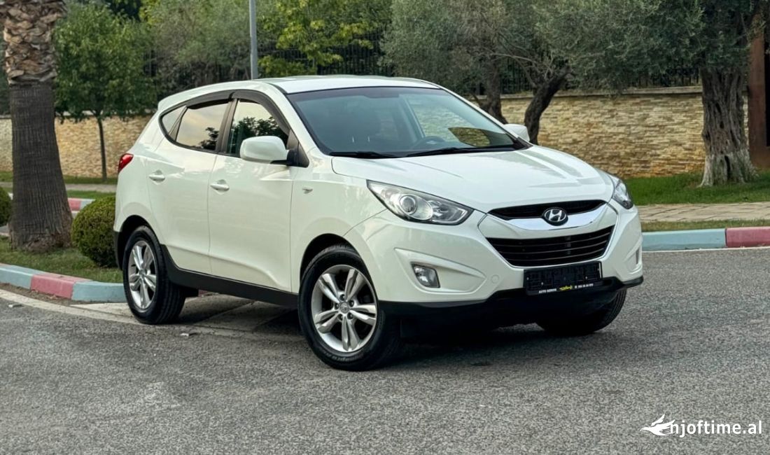 Makina me qera Tucson duke nisur nga 45 euro dita,Airport