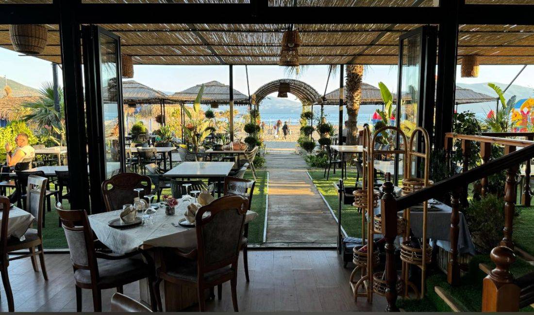 Njoftime Pune ne Vlore, Profesioni Kamarier/e, Ndihmës Kamarier/e, Banakiere, Arkëtare, Sanitare, Pjatalarëse, Ndihmës Kuzhinier/e, Mirëmbajtës/e ambjenti (4 orë) , Fillestar/Pak eksperience, Pagesa Me Marreveshje.