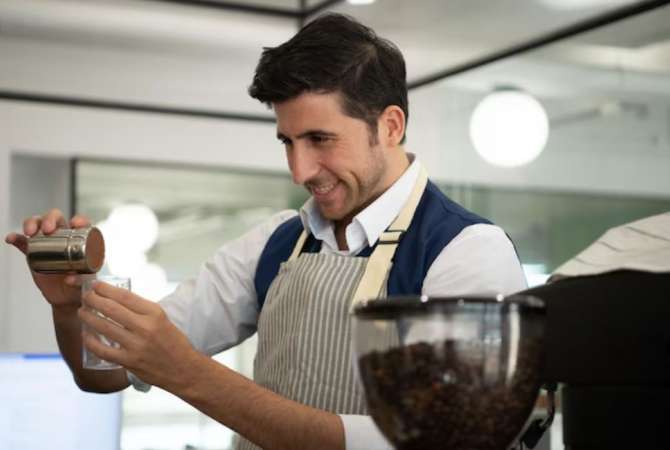 Njoftime Pune per Banakier/e ne Tirane