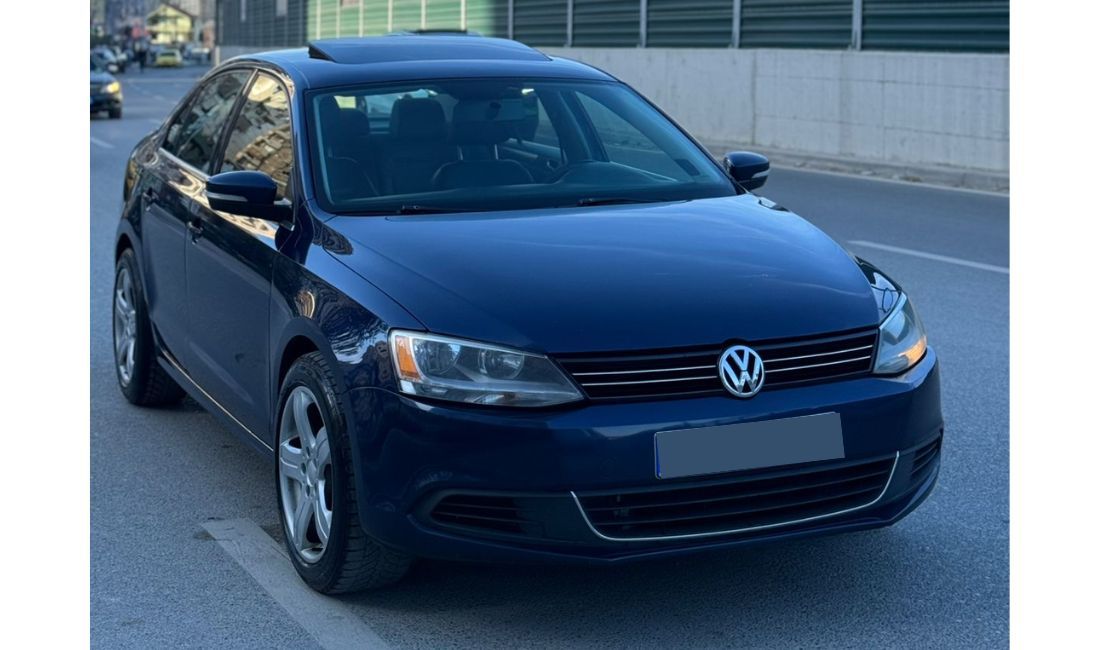 Makina me Qera Volkswagen Jetta duke nisur nga 35 euro dita