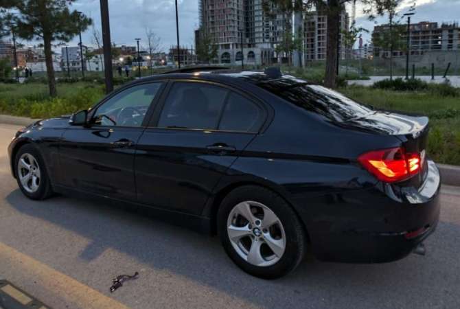 💥OFERTE 💥Jepet Makine me qera BMW Seria 3 , duke nisur nga 40 euro dita.