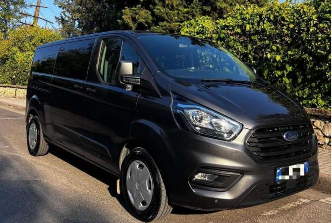 Furgon me qera 9 vendesh/ Van for rent 9 Seater duke filluar nga  100 euro