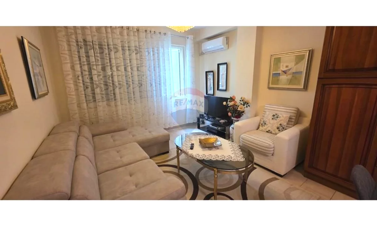 Appartamento in affitto a Tirana 1+1, Arredato