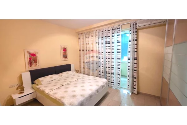 Appartamento in affitto a Tirana 1+1, Arredato