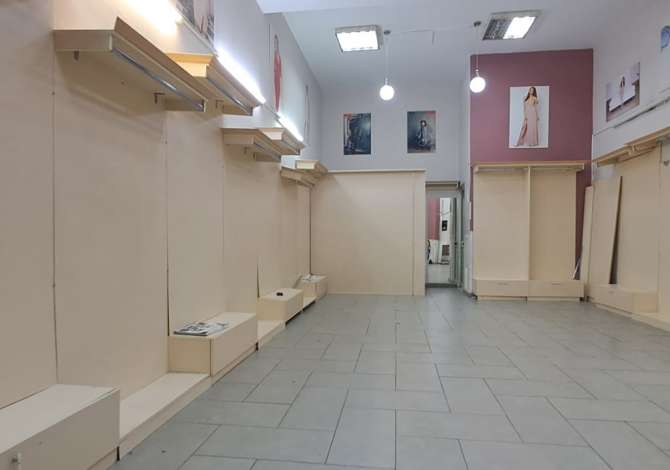 Ambient biznesi me qera 1+1 ne Tirane - 400 Euro
