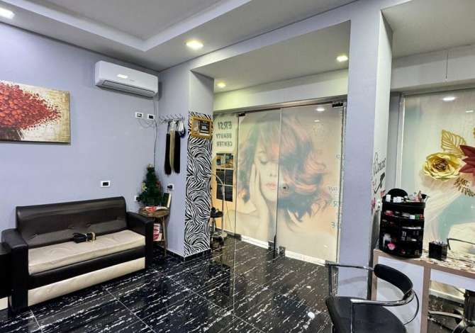 DYQANE NE SHITJE - TEK RRUGA IDRIZ DOLLAKU