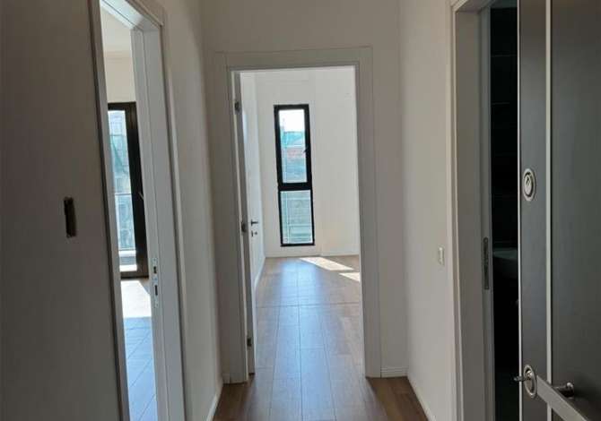 Ambient biznesi me qera 3+1 ne Tirane - 420 Euro