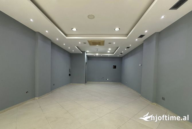 Business Property in Sale 1+1 in Tirana - 142,500 Euro