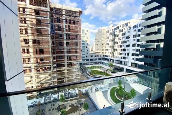 Ambiente Commerciale in Affitto 3+1 a Tirana - 900 Euro