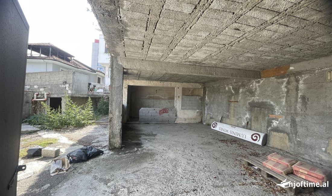 Magazin, ambient per biznes.600/Euro