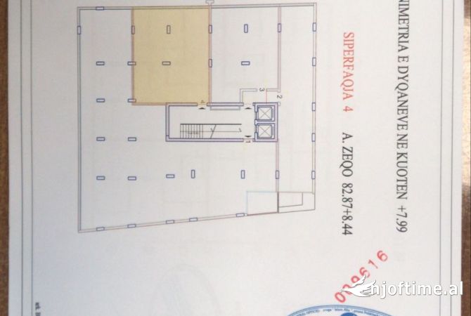 Shitet Ambjenti ne katin e dyte ( Ambasador 3 ) 