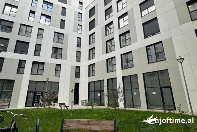 Ambiente Commerciale in Affitto 1+1 a Tirana - 800 Euro