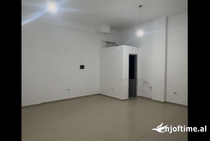 Business Property in Sale 1+1 in Tirana - 67,000 Euro